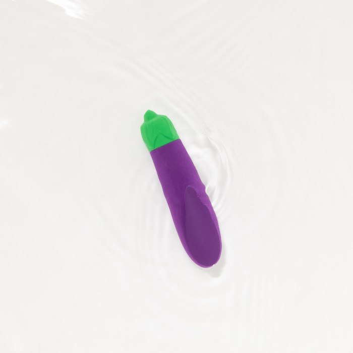 EMOJIBATOR Eggplant